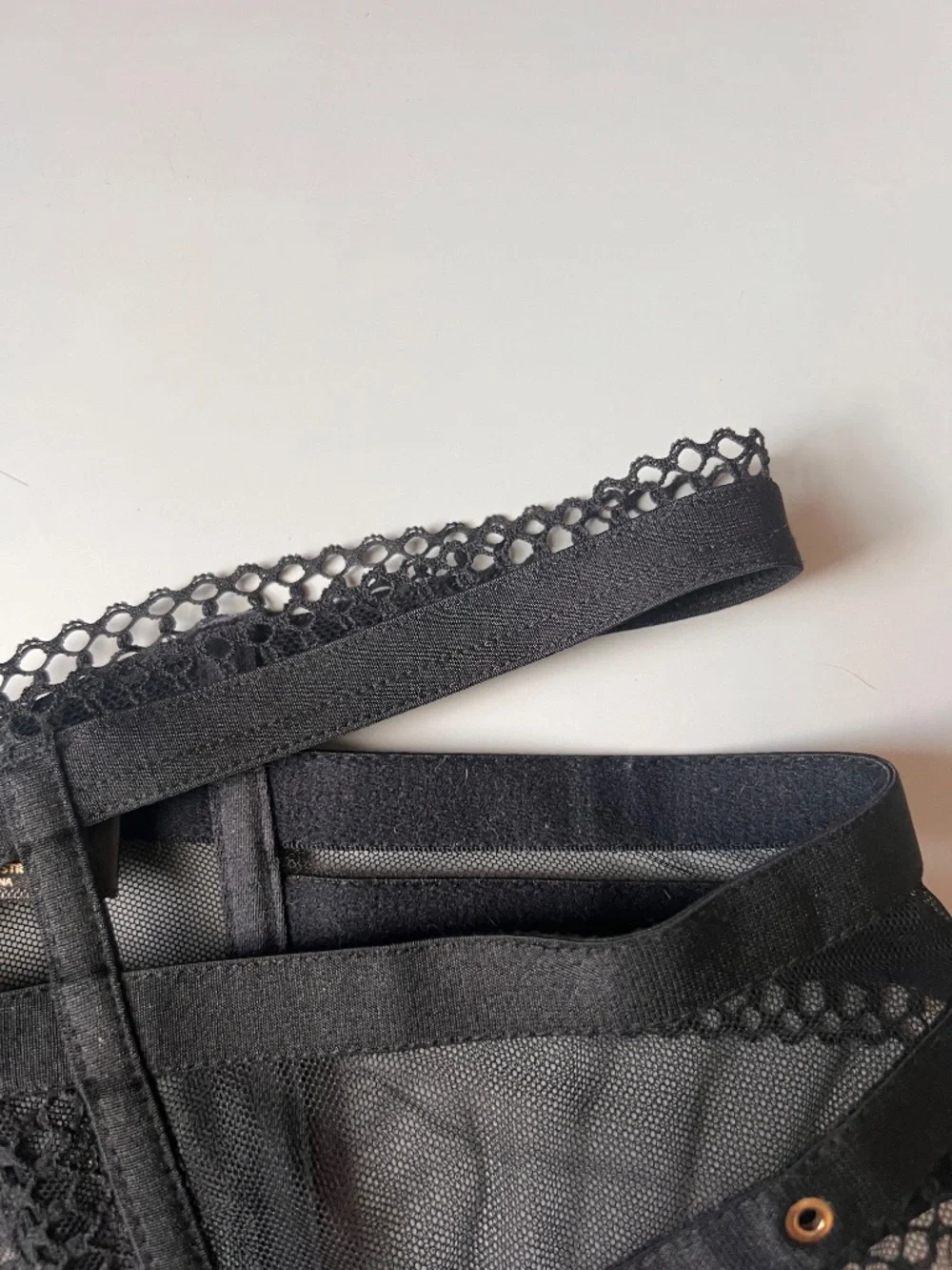 Honey Birdette Black Lace Strappy Garter Belt Suspender Size L - Picture 5 of 12